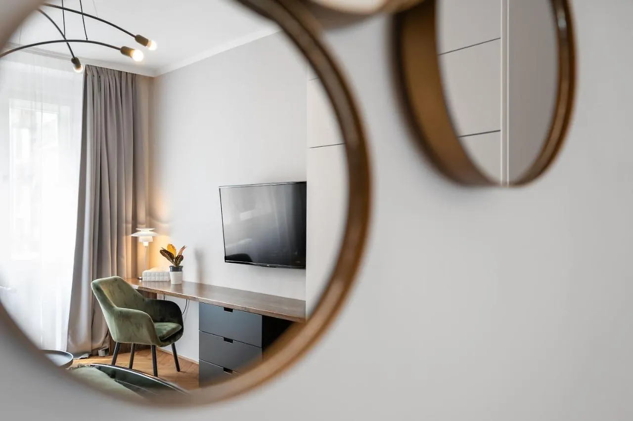 Loong Refresh Old Town Apartment Prague Czech Republic