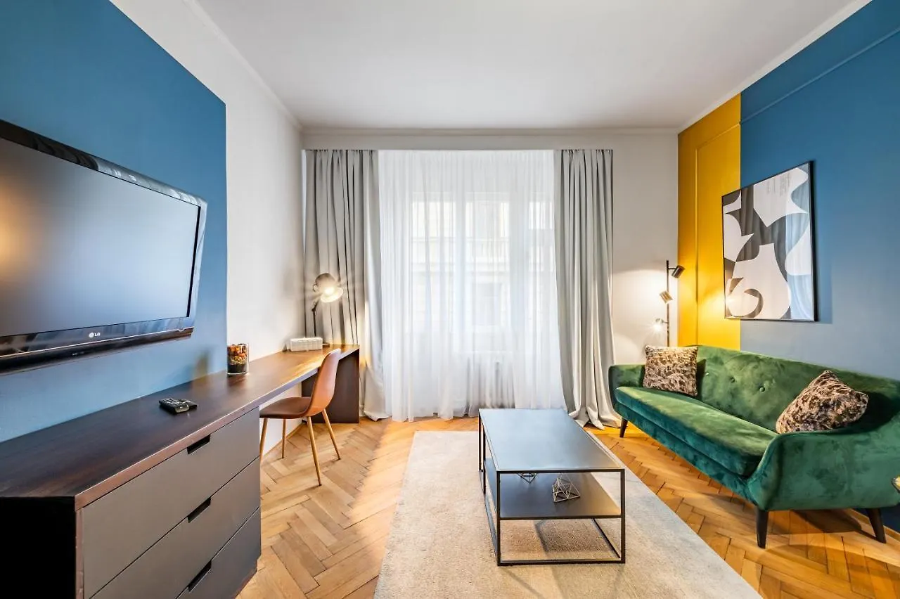 Loong Refresh Old Town Apartment Prague